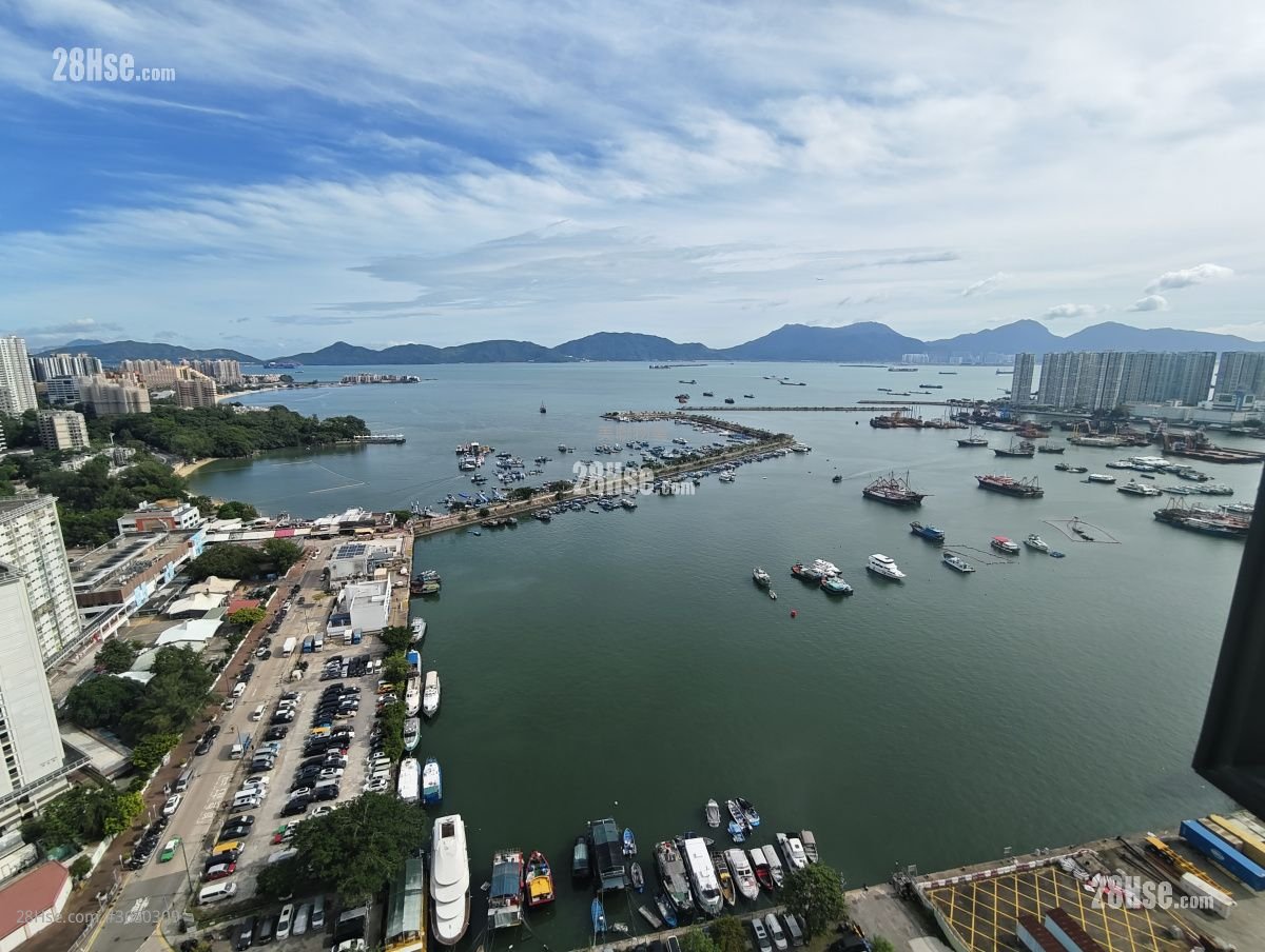 Hanford Garden Sell 3 Bedrooms , 1 Bathroom 584 ft² ( 54.3 m² )