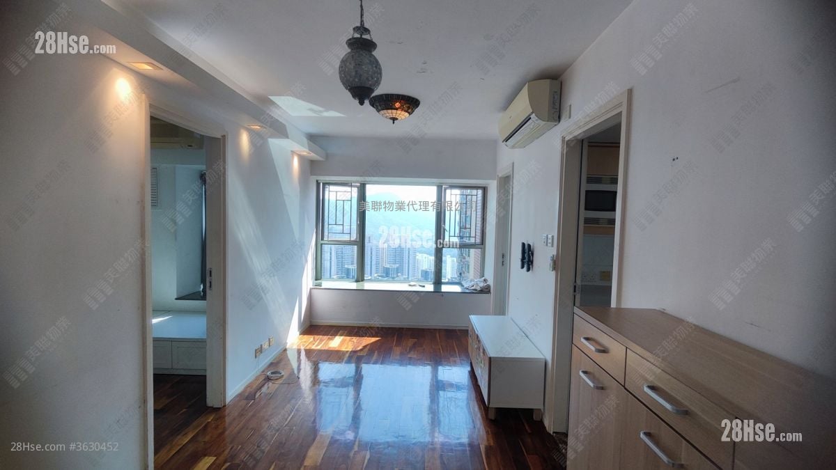 Park Central Rental 2 Bedrooms , 1 Bathroom 406 ft² ( 37.7 m² )