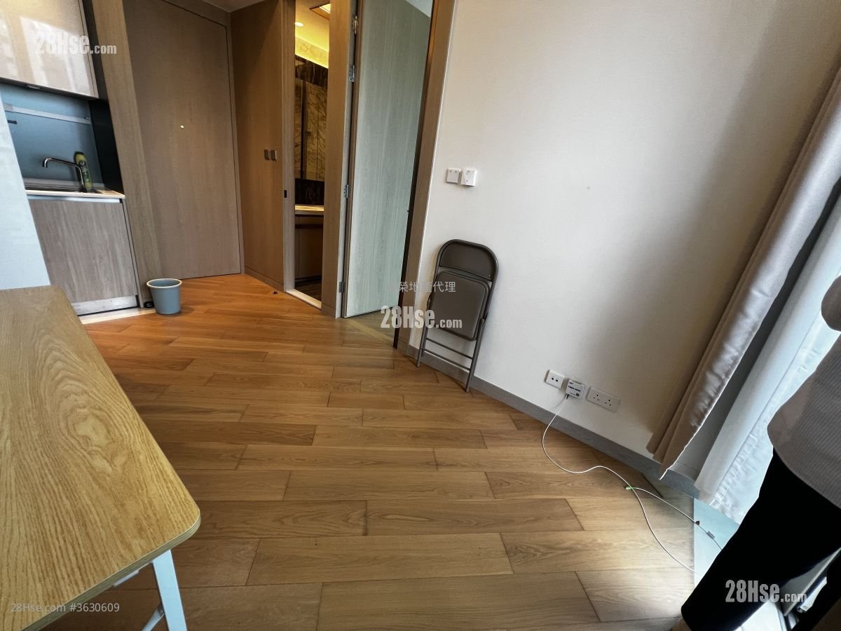 One Soho Rental 1 Bedroom , 1 Bathroom 285 ft² ( 26.5 m² )