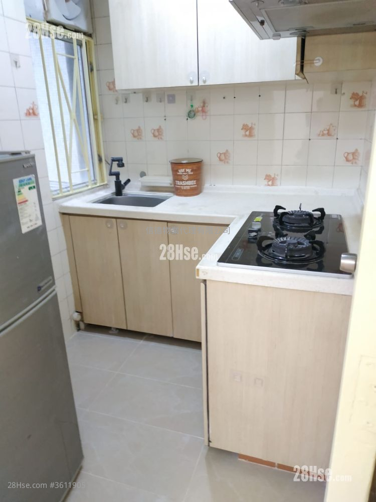 Po Wing Building Rental 2 Bedrooms , 1 Bathroom 362 ft² ( 33.6 m² )