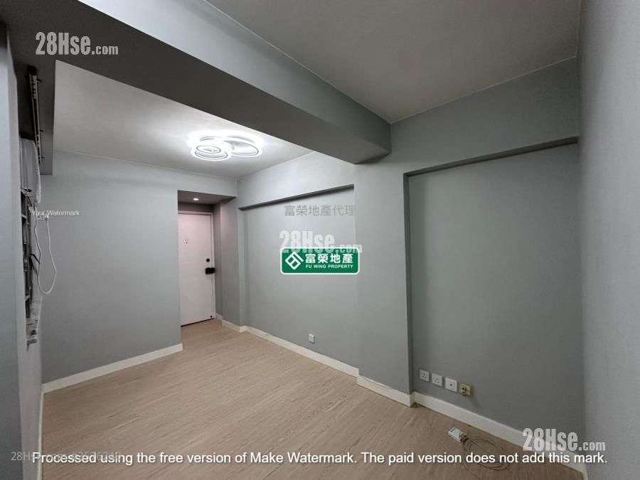 Pak Yuk House Sell 2 Bedrooms , 1 Bathroom 364 ft² ( 33.8 m² )