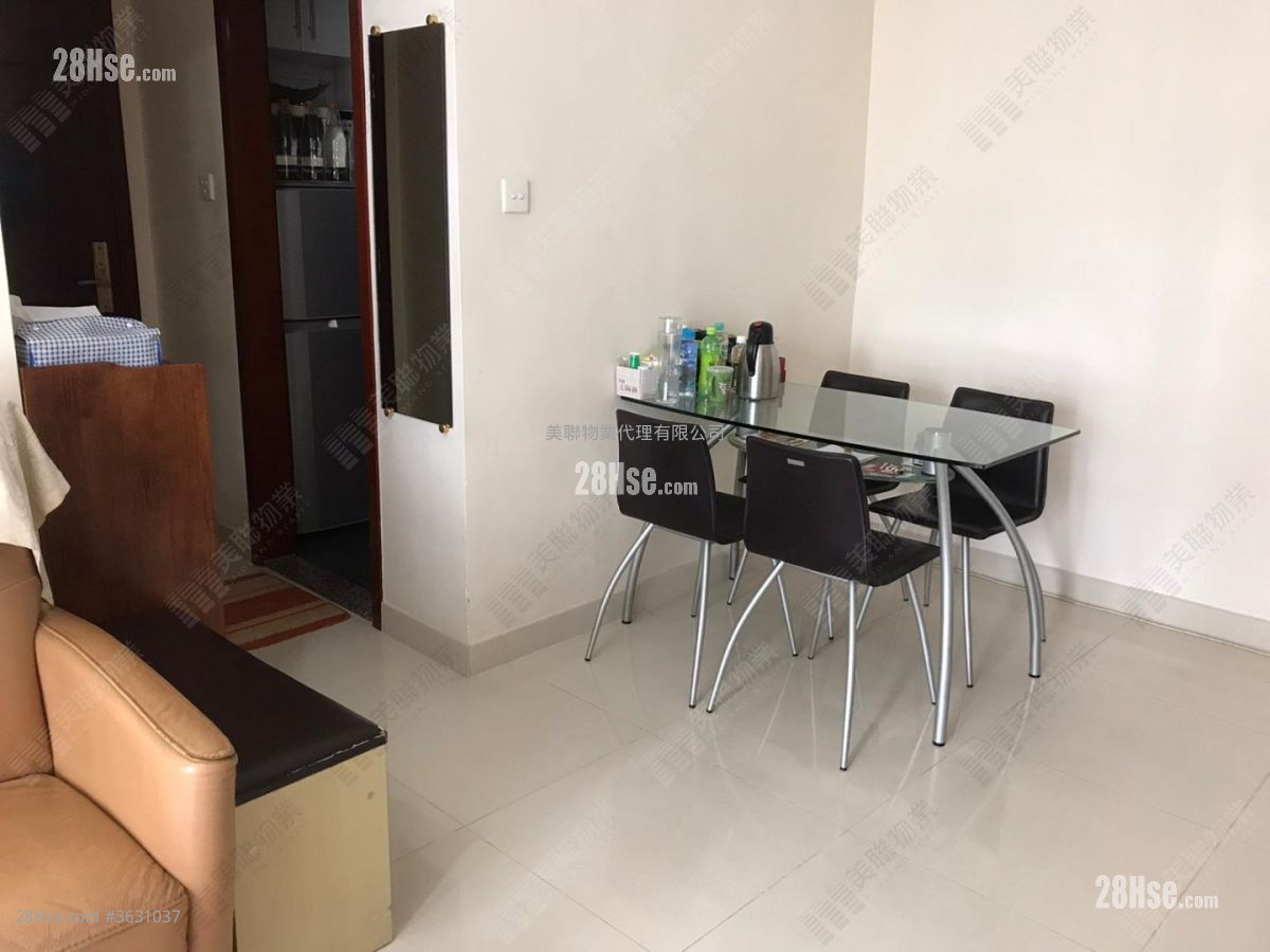 Broadview Garden Sell 3 Bedrooms , 2 Bathrooms 687 ft² ( 63.8 m² )