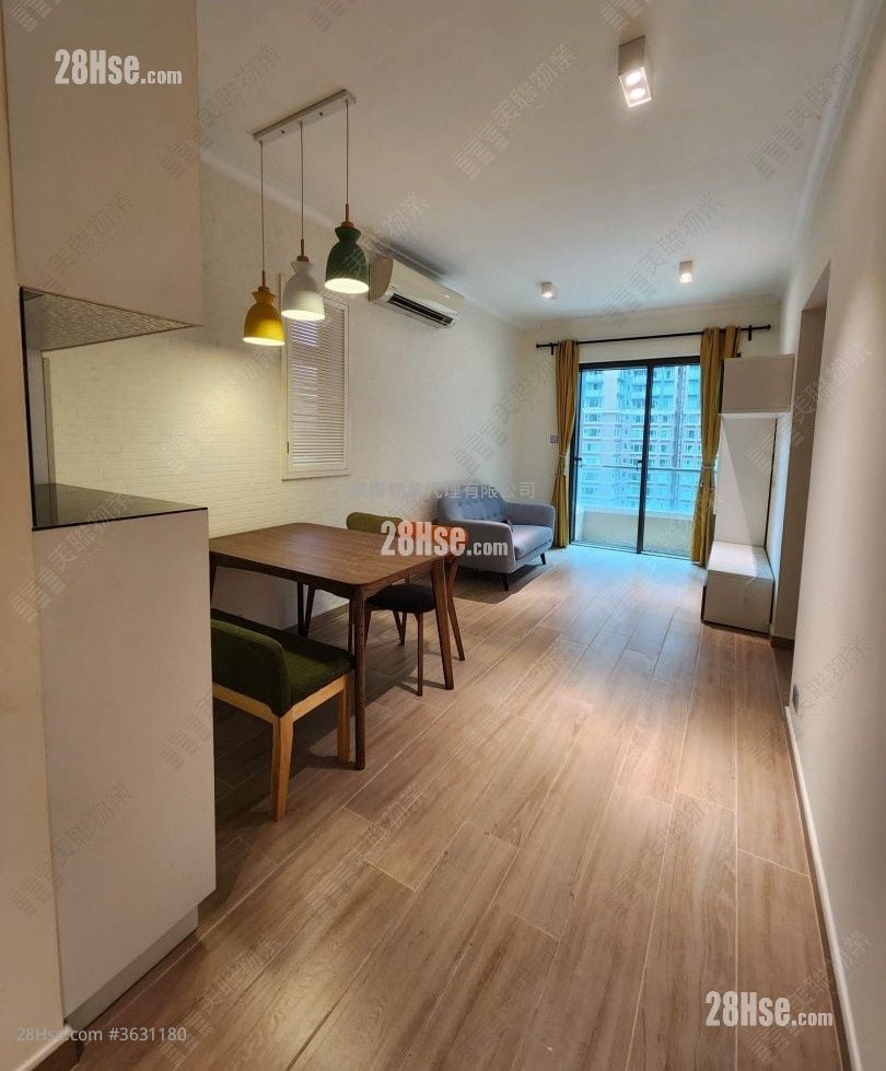 Liberte Sell 2 Bedrooms , 1 Bathroom 530 ft² ( 49.2 m² )