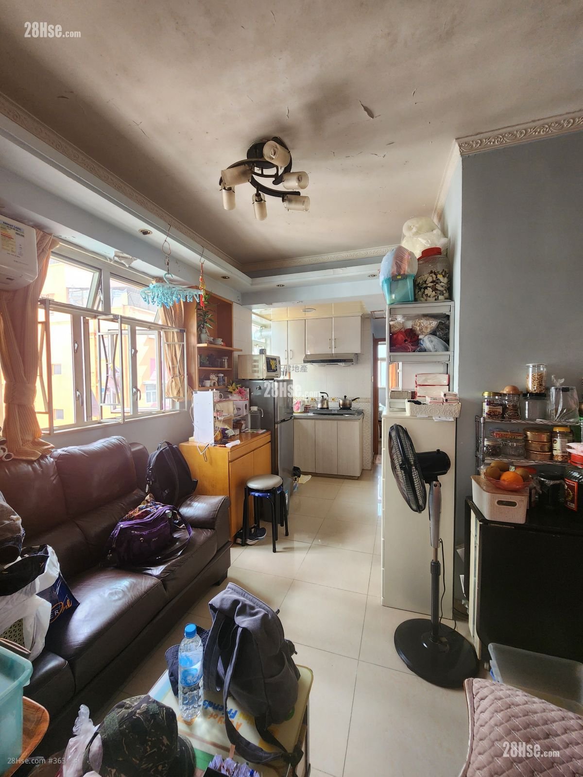 Lai Tong Building Sell 3 Bedrooms , 1 Bathroom 407 ft² ( 37.8 m² )