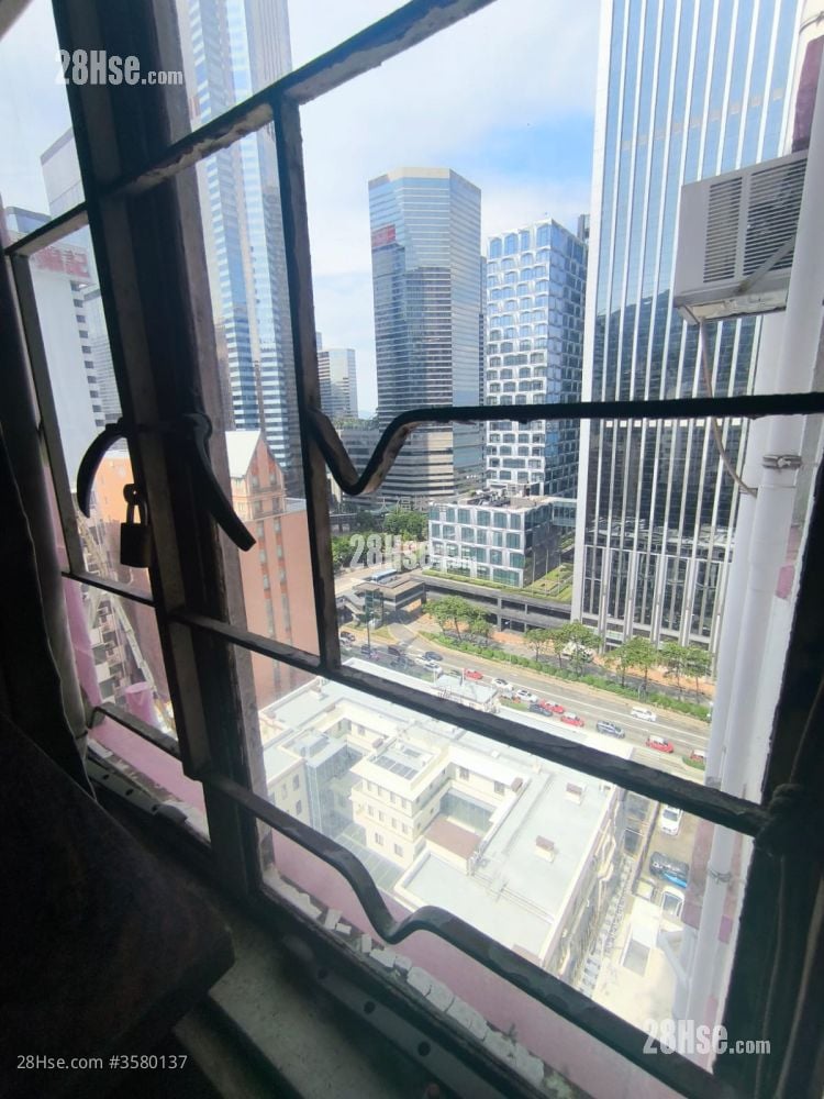 Lee Loy Building Sell Studio , 1 Bathroom 210 ft² ( 19.5 m² )