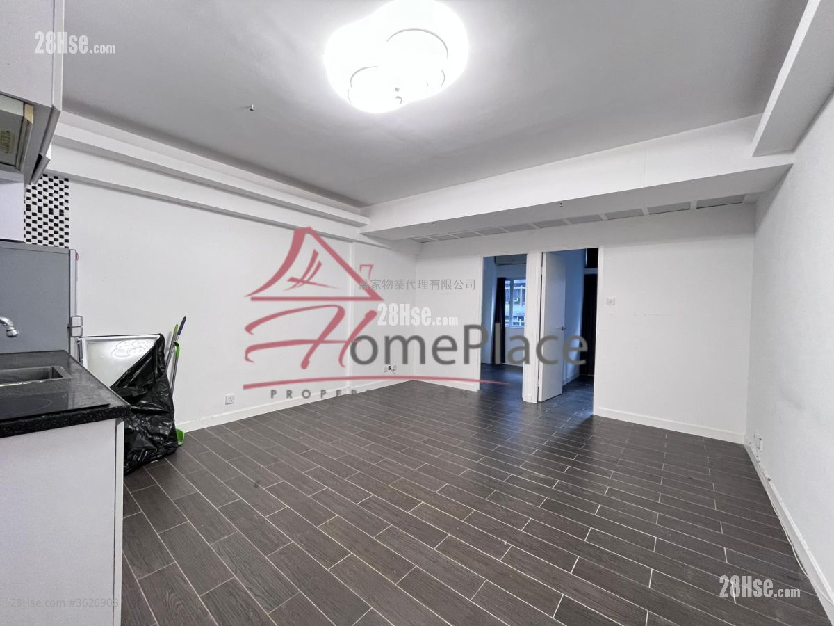 馀庆大厦 租盘 2 房 , 1 浴室 450 平方尺 ( 41.8 平方米 )