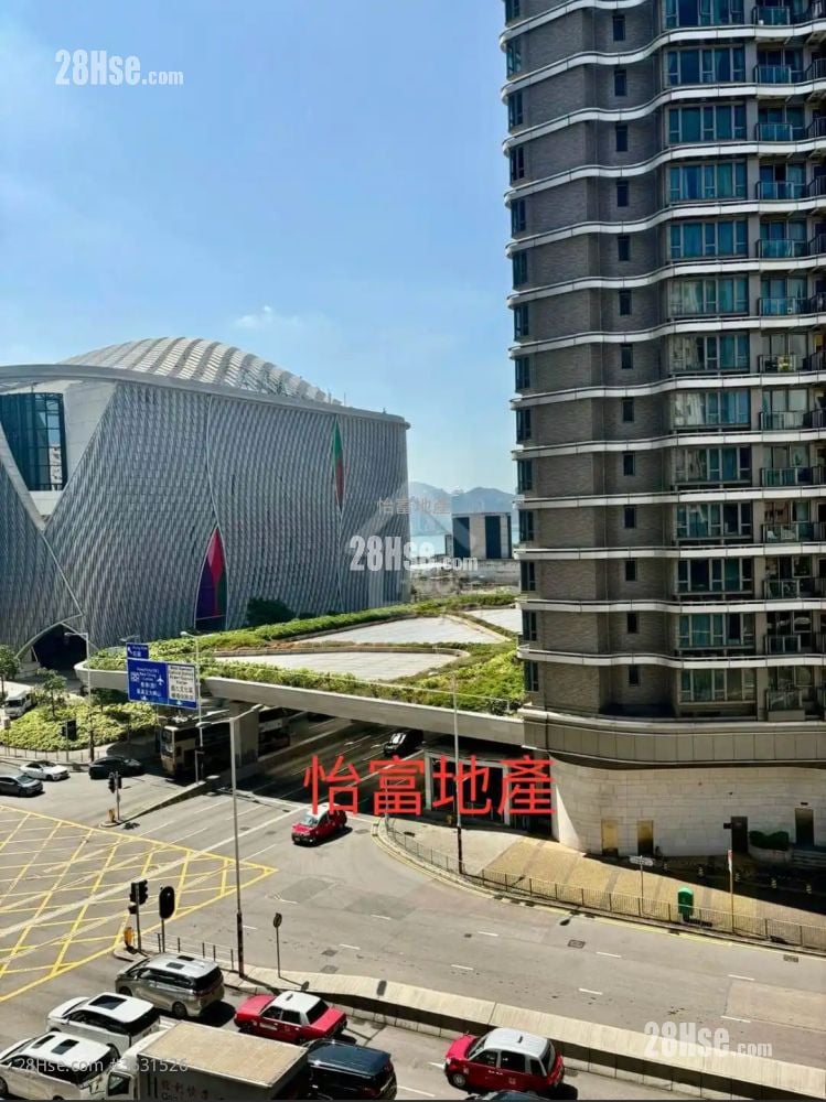 Garden Building Sell 2 Bedrooms , 1 Bathroom 424 ft² ( 39.4 m² )