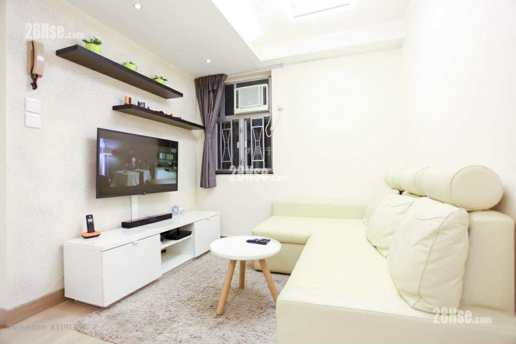 Kwong Chiu Terrace Sell 2 Bedrooms , 1 Bathroom 434 ft² ( 40.3 m² )