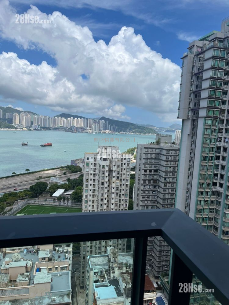 Novum East Rental 1 Bedroom , 1 Bathroom 293 ft² ( 27.2 m² )