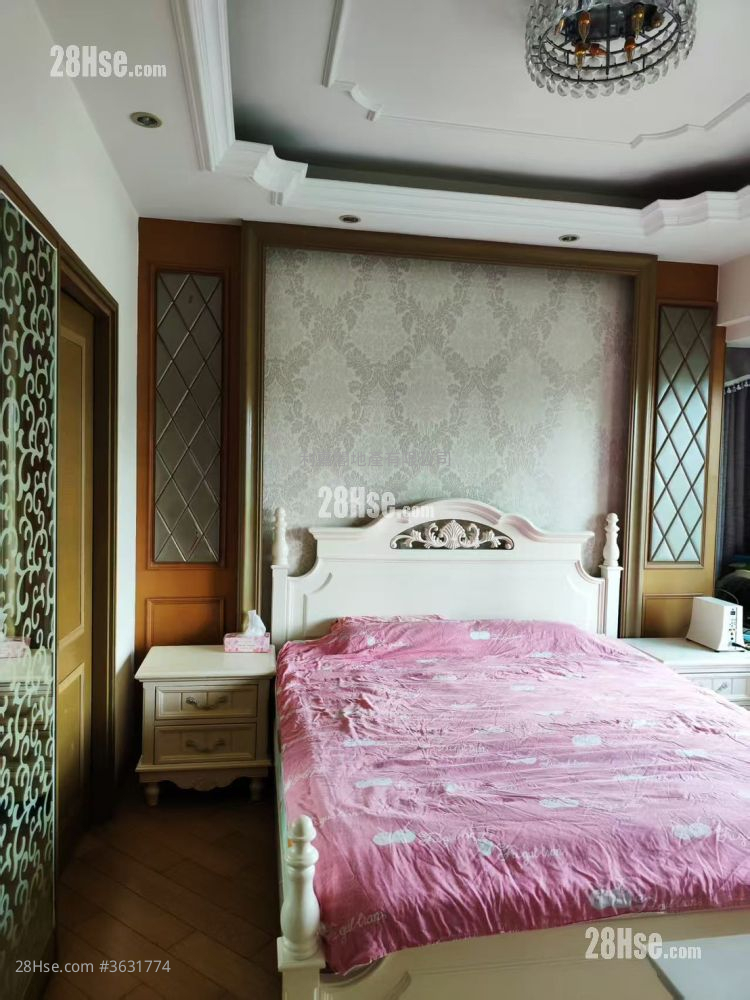 Yoho Midtown Sell 4 Bedrooms , 3 Bathrooms 988 ft² ( 91.8 m² )