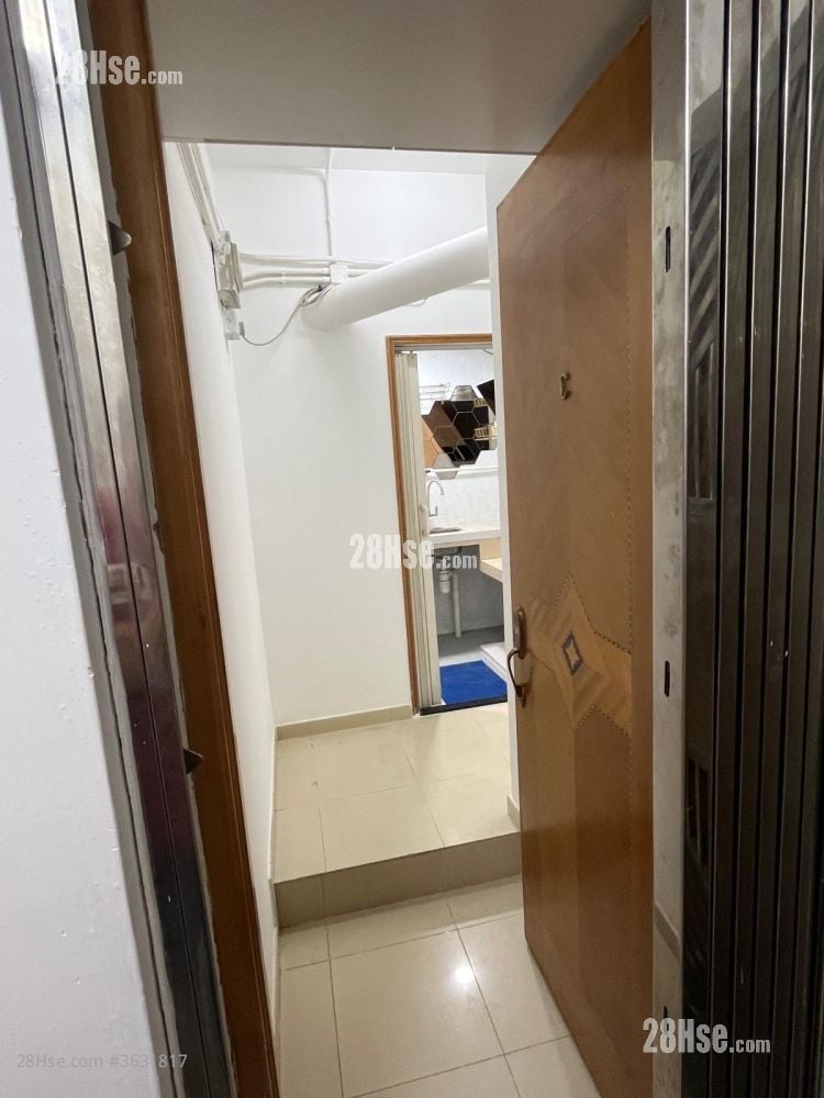 永隆大厦 租盘 1 房 , 1 浴室 135 平方尺 ( 12.5 平方米 )