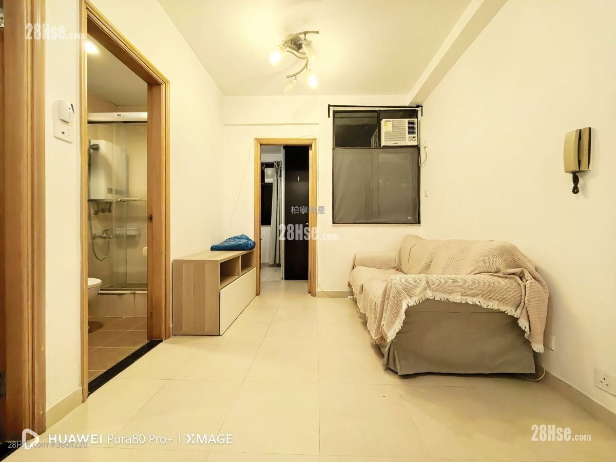 Dragon Centre Rental 1 Bedroom , 1 Bathroom 288 ft² ( 26.8 m² )