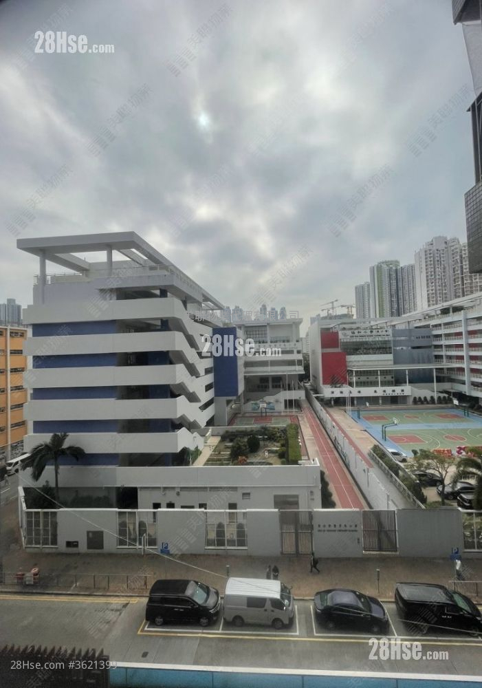 Residence 228 Sell 3 Bedrooms 543 ft² ( 50.4 m² )