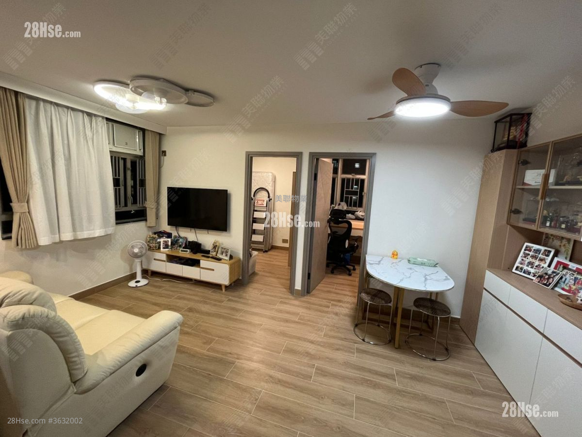 Siu Hei Court Sell 2 Bedrooms 415 ft² ( 38.6 m² )