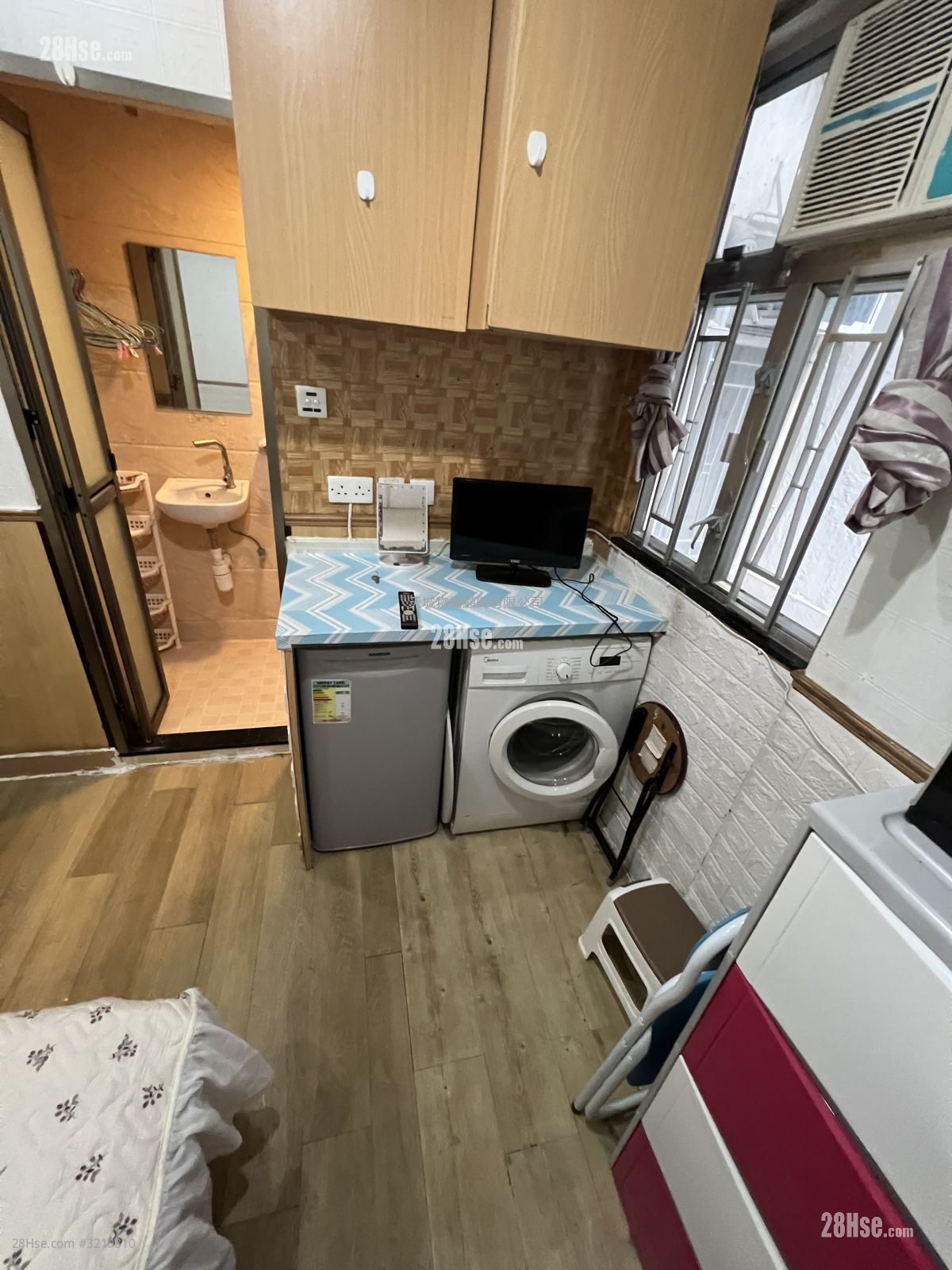 龙记大厦 租盘 开放式间隔 , 1 浴室 160 平方尺 ( 14.9 平方米 )