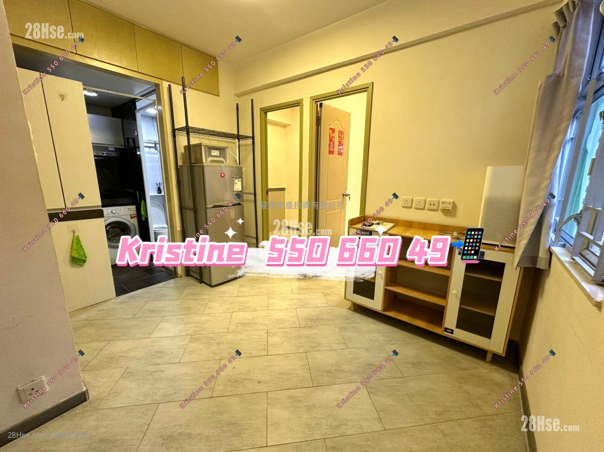 Lauren Court Sell 2 Bedrooms , 1 Bathroom 265 ft² ( 24.6 m² )