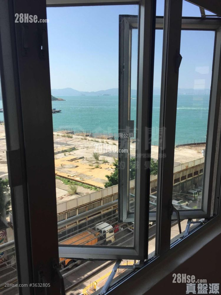 Cheong Kat Mansion Sell 2 Bedrooms , 1 Bathroom 237 ft² ( 22.0 m² )