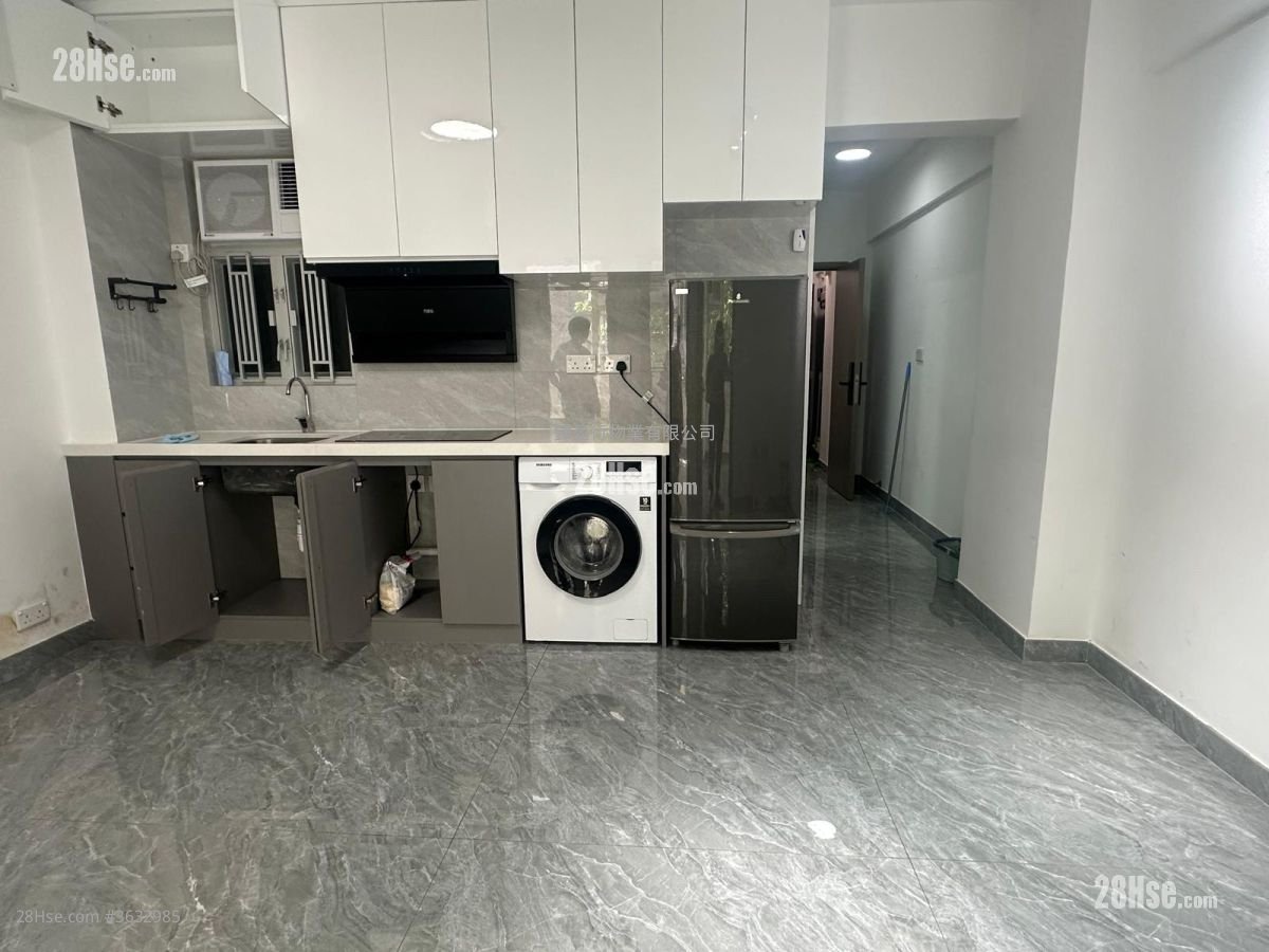 Yee On Mansion Rental 3 Bedrooms , 2 Bathrooms 575 ft² ( 53.4 m² )