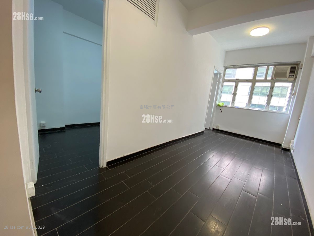 美汉大厦 租盘 2 房 351 平方尺 ( 32.6 平方米 )