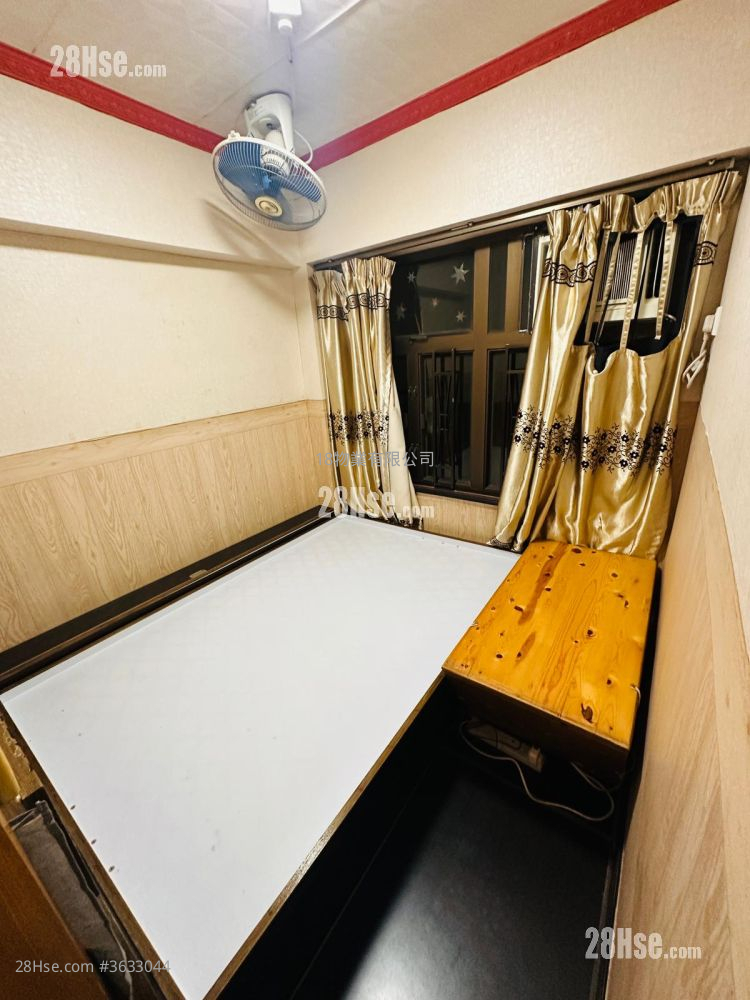 Kam On Building Rental 1 Bedroom , 1 Bathroom 293 ft² ( 27.2 m² )