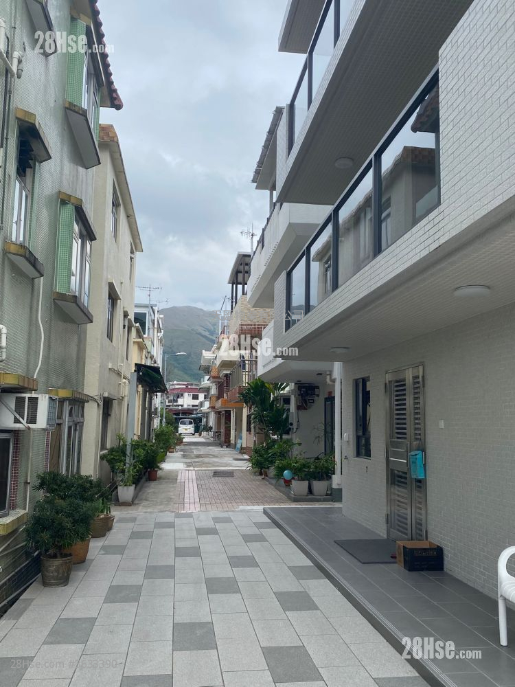 村屋 售盘 4 房 , 2 浴室