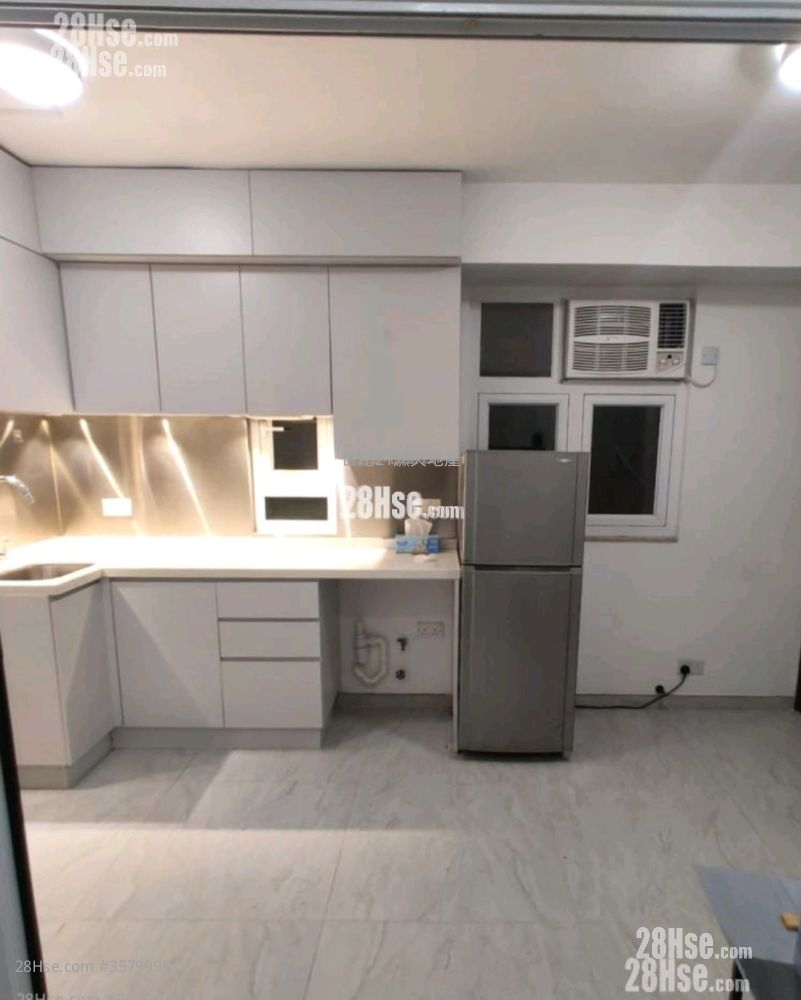 Tak Bo Garden Rental 2 Bedrooms , 1 Bathroom 265 ft² ( 24.6 m² )