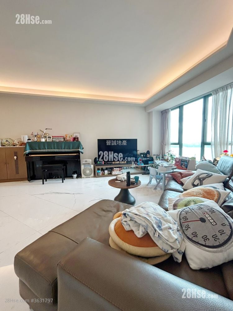 Royal Sea Crest Sell 4 Bedrooms , 3 Bathrooms 1,058 ft² ( 98.3 m² )