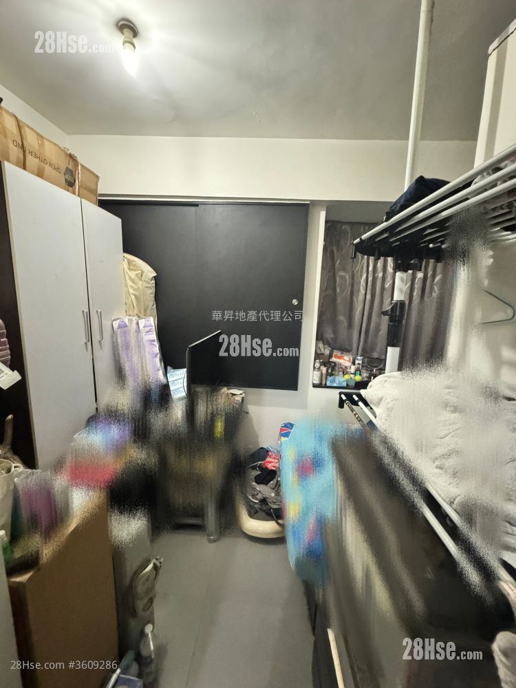 Wing Ning Building Sell 1 Bedroom , 1 Bathroom 239 ft² ( 22.2 m² )