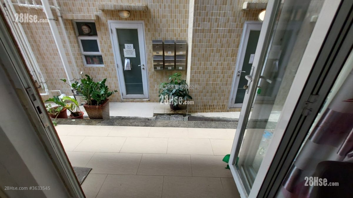 Shan Ha Tung Chung Sell 2 Bedrooms , 1 Bathroom 350 ft² ( 32.5 m² )