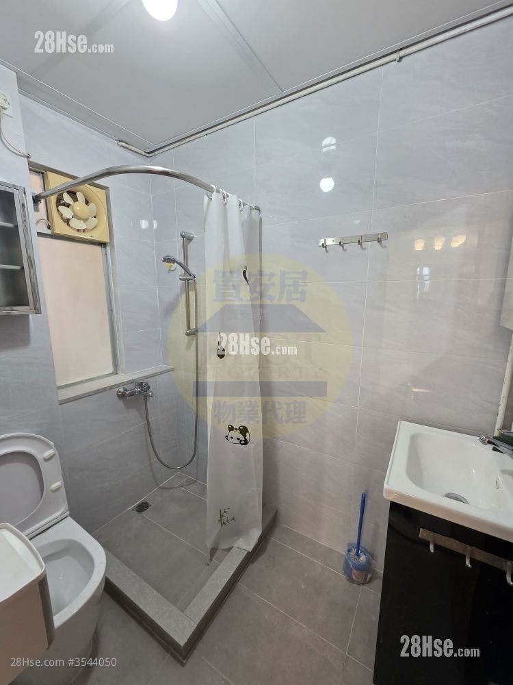 Siu Hei Court Rental 2 Bedrooms , 1 Bathroom 415 ft² ( 38.6 m² )