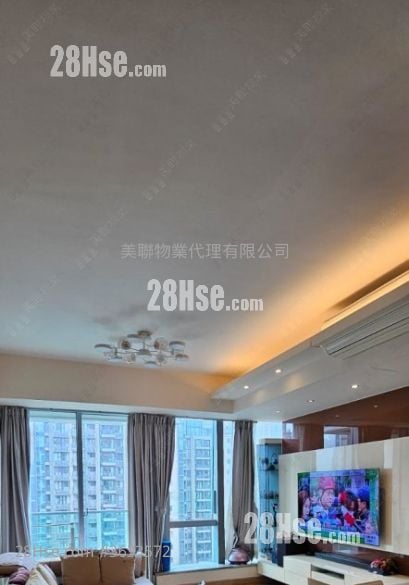 The Parkside Rental 3 Bedrooms , 2 Bathrooms 694 ft² ( 64.5 m² )