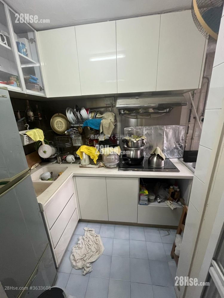 黄大仙下邨 售盘 385 平方尺 ( 35.8 平方米 )