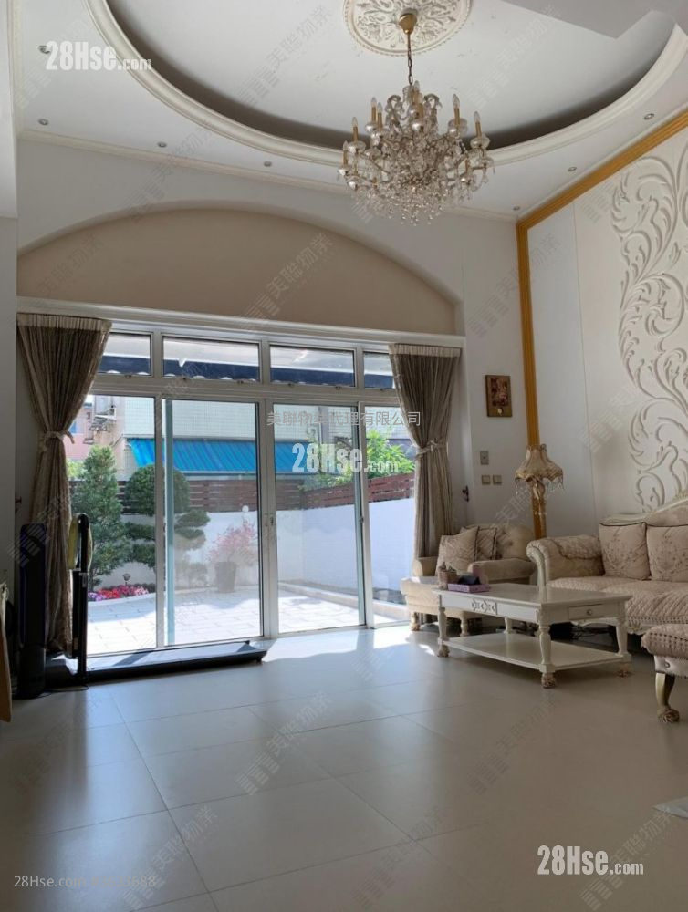 Royal Palms Sell 3 Bedrooms 1,348 ft² ( 125.2 m² )