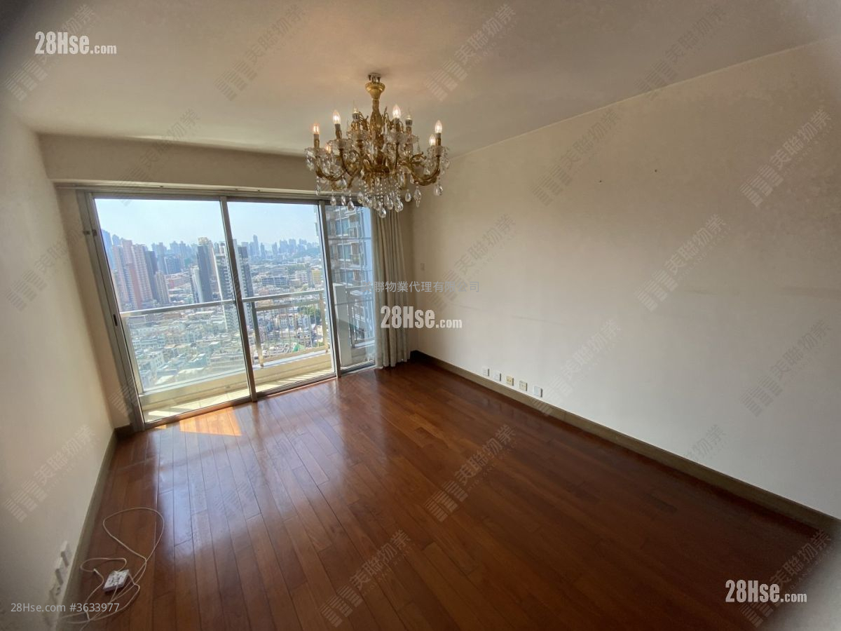 Le Billionnaire Sell 3 Bedrooms , 2 Bathrooms 870 ft² ( 80.8 m² )