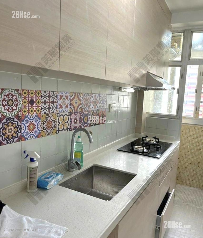 Kwai Hong Court Rental 477 ft² ( 44.3 m² )