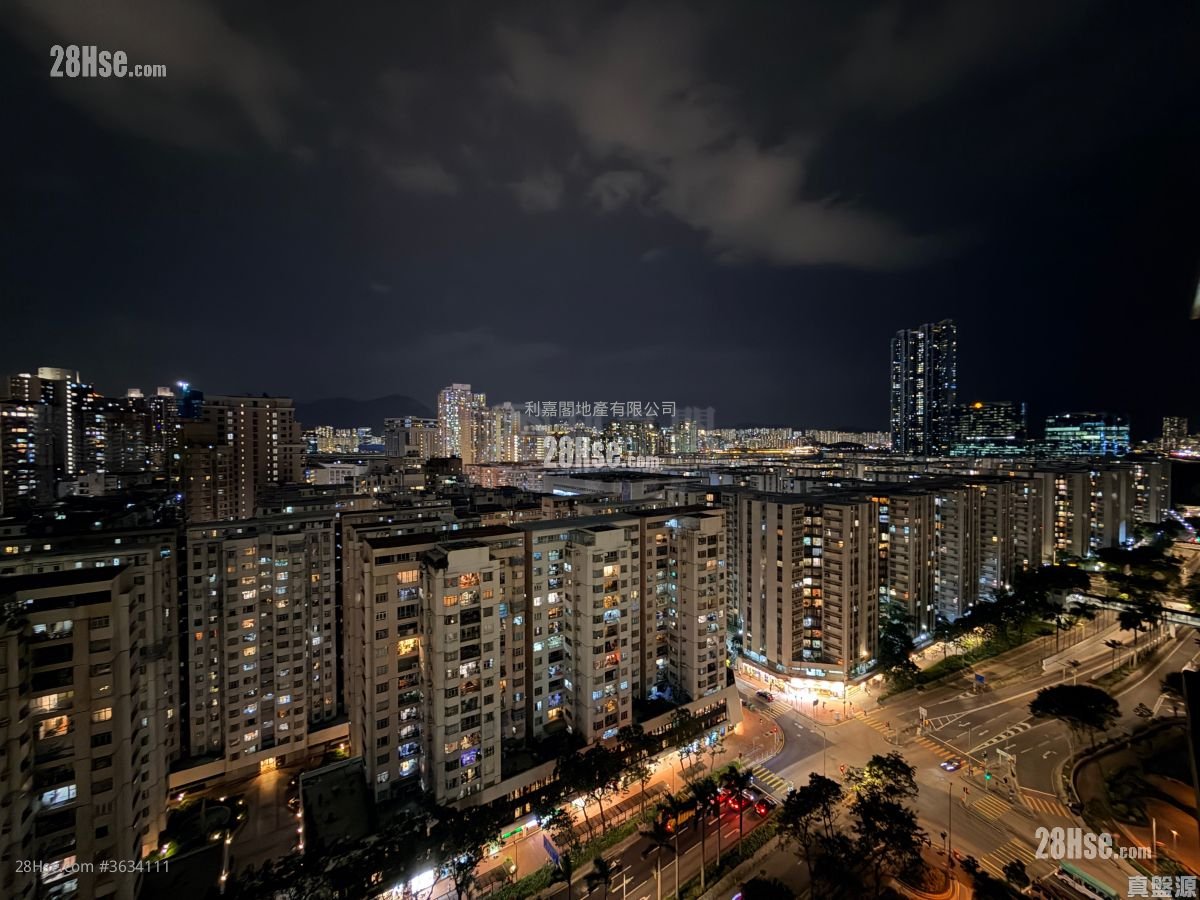 半岛豪庭 售盘 2 房 561 平方尺 ( 52.1 平方米 )