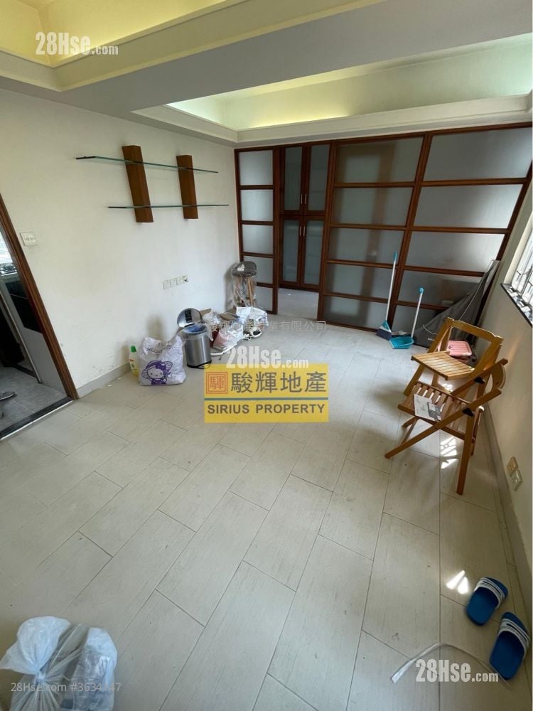 Manhoo Court Rental 410 ft² ( 38.1 m² )