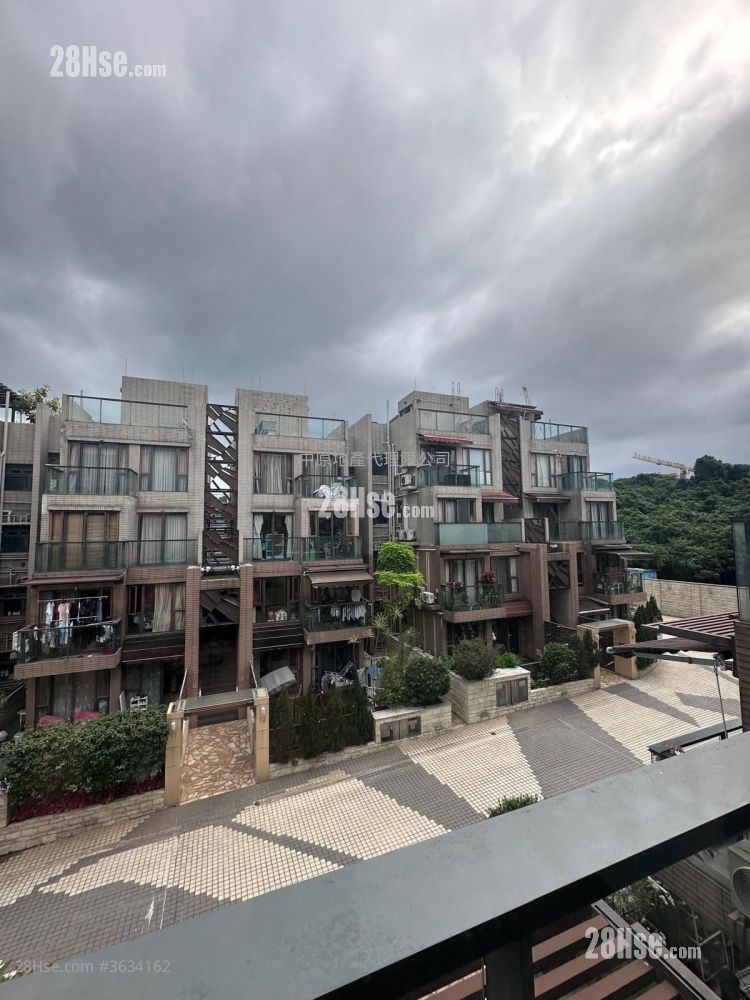 翠峰 售盘 4 房 , 3 浴室 1,361 平方尺 ( 126.4 平方米 )