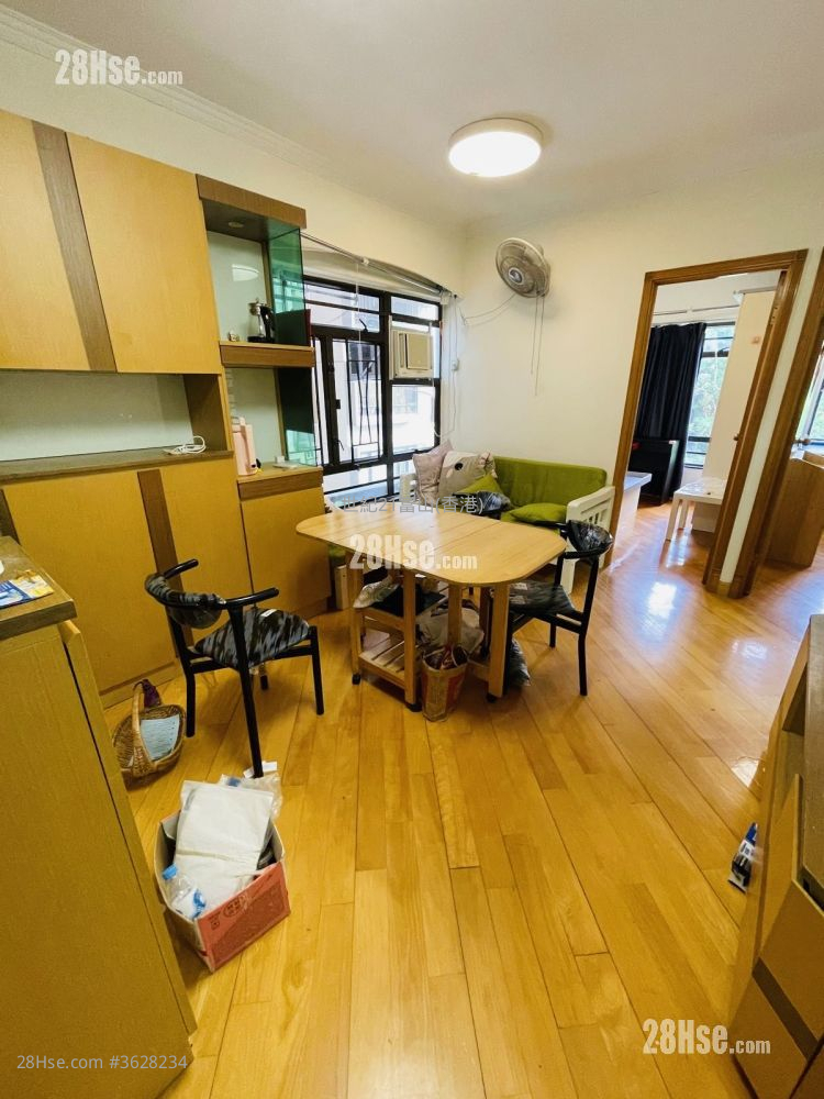 Bay View Garden Sell 2 Bedrooms , 1 Bathroom 400 ft² ( 37.2 m² )