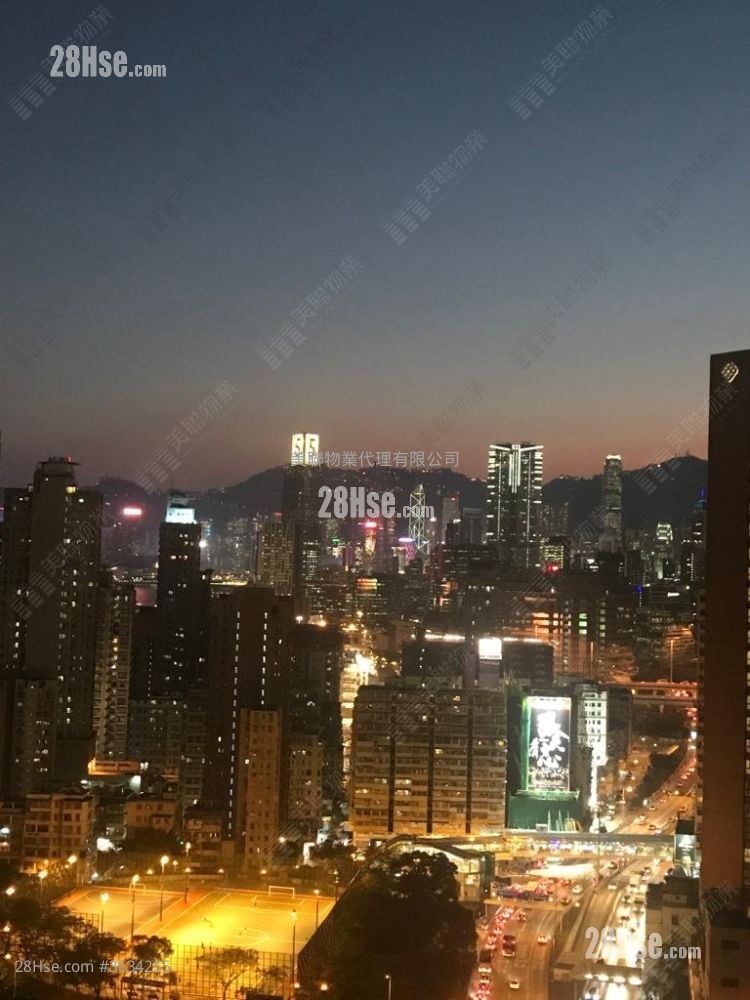 升御门 售盘 4 房 , 2 浴室 1,262 平方尺 ( 117.2 平方米 )