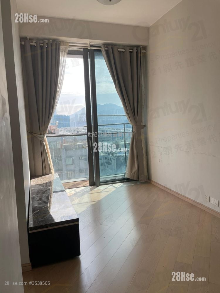 Metro 6 Rental 2 Bedrooms , 1 Bathroom 410 ft² ( 38.1 m² )