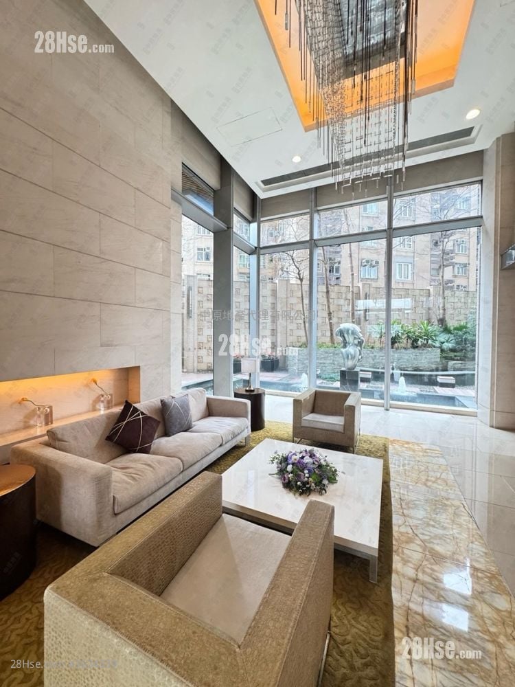 Manhattan Hill Sell 2 Bedrooms , 1 Bathroom 558 ft² ( 51.8 m² )