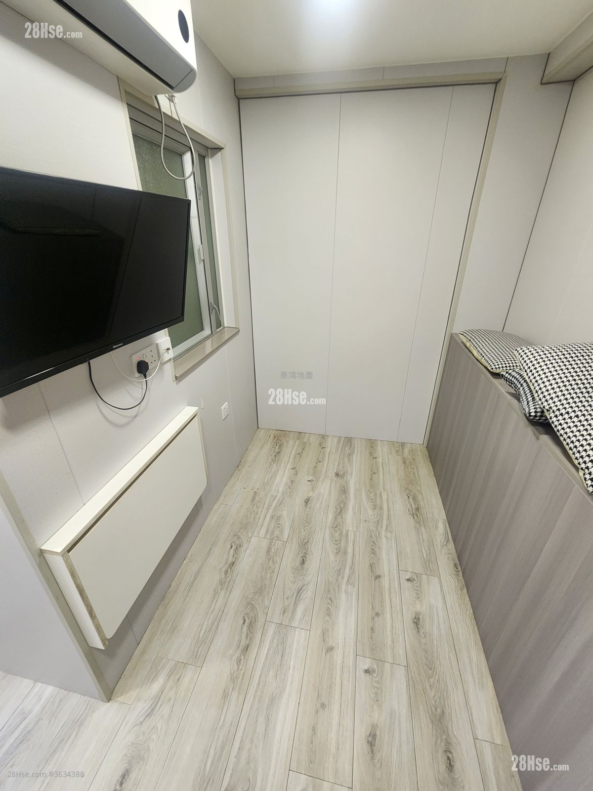 Lucky House Rental Studio , 1 Bathroom 120 ft² ( 11.1 m² )