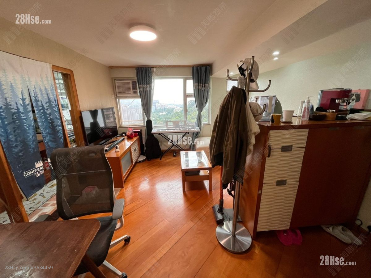 Tsui Yiu Court Sell 2 Bedrooms , 1 Bathroom 466 ft² ( 43.3 m² )