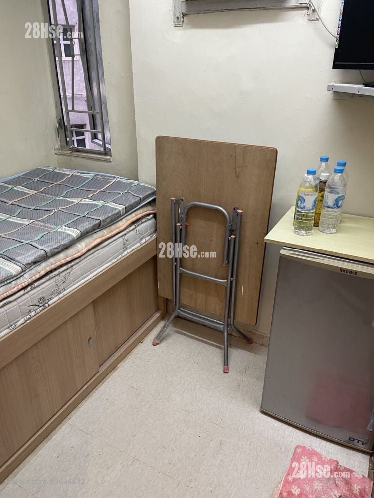 Lyton Building Rental Studio , 1 Bathroom 80 ft² ( 7.4 m² )