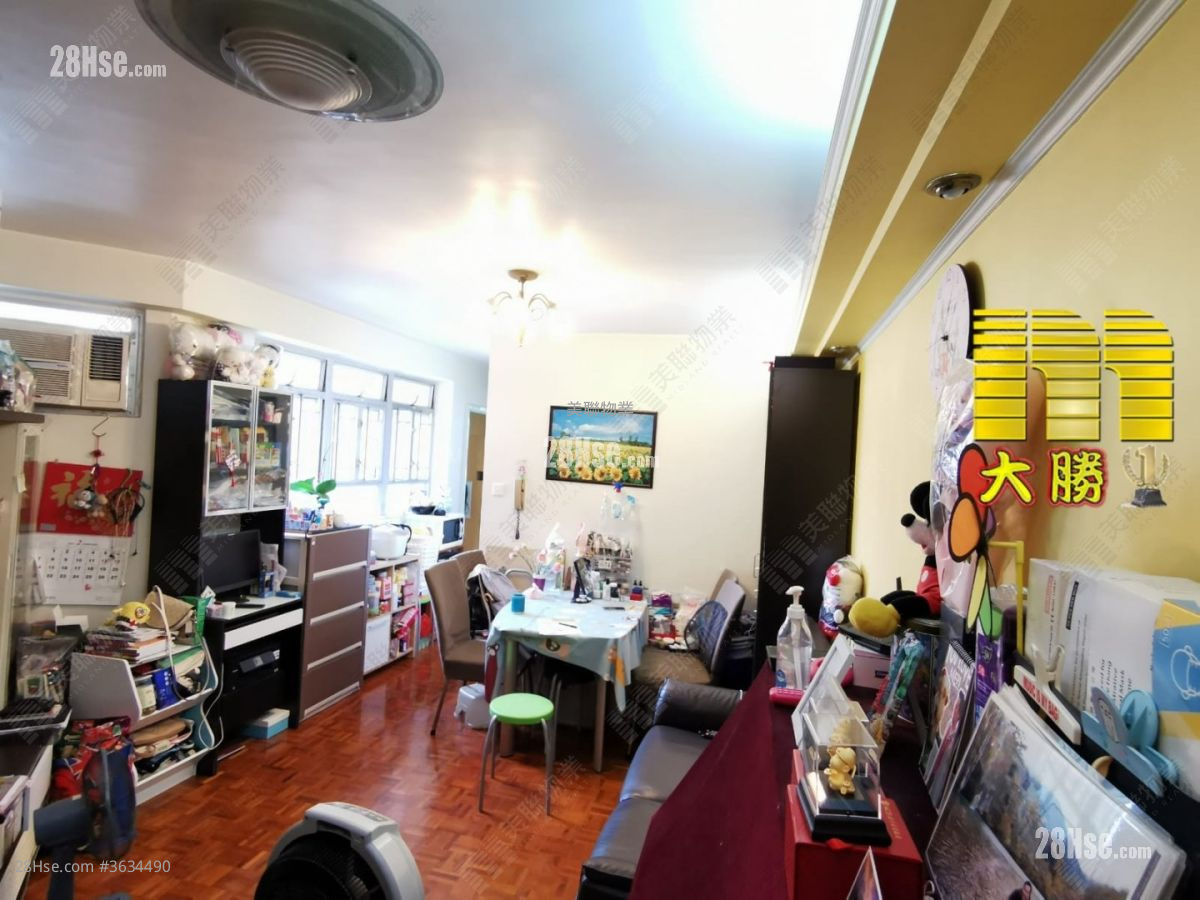 葵康苑 售盘 2 房 477 平方尺 ( 44.3 平方米 )