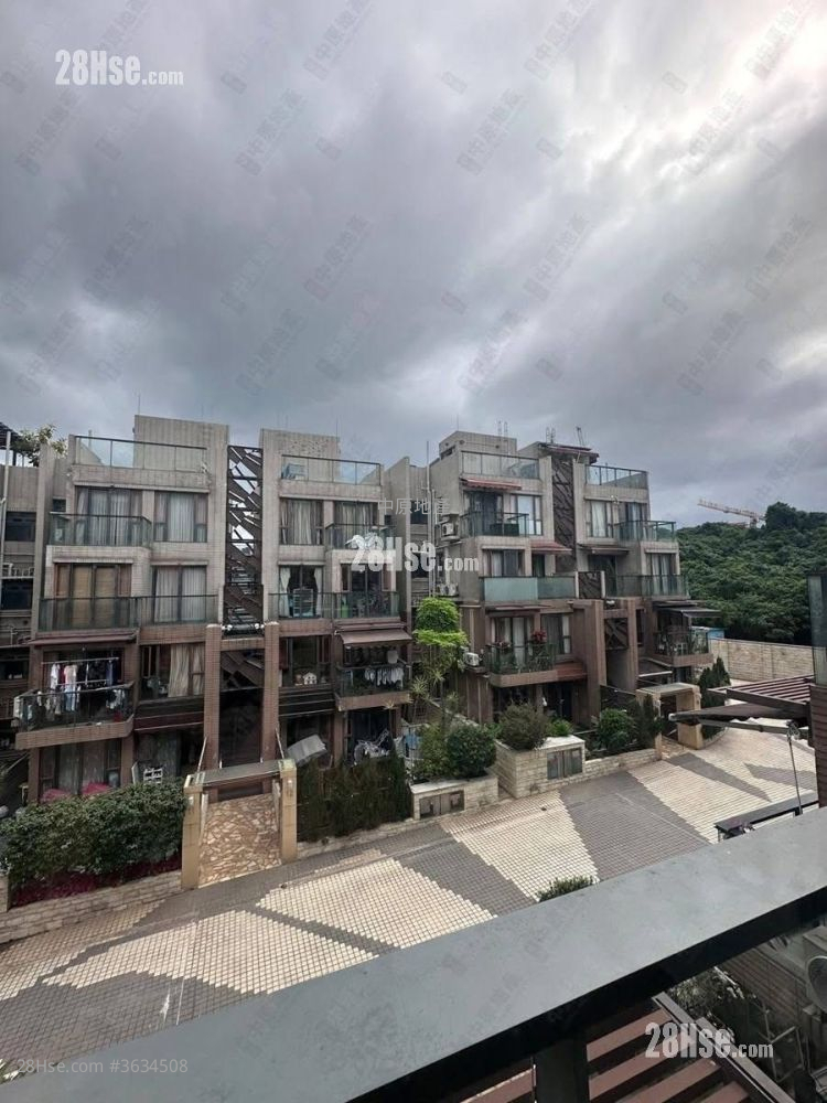 翠峰 售盘 4 房 1,361 平方尺 ( 126.4 平方米 )