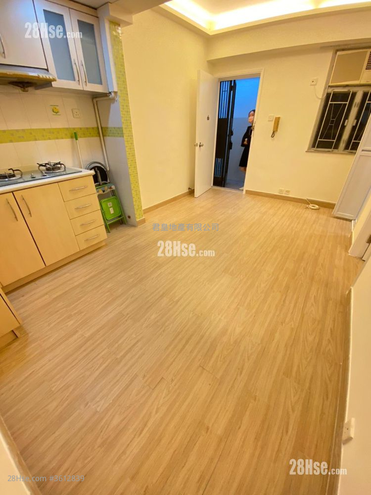 Fair Way Garden Rental 1 Bedroom , 1 Bathroom 260 ft² ( 24.2 m² )