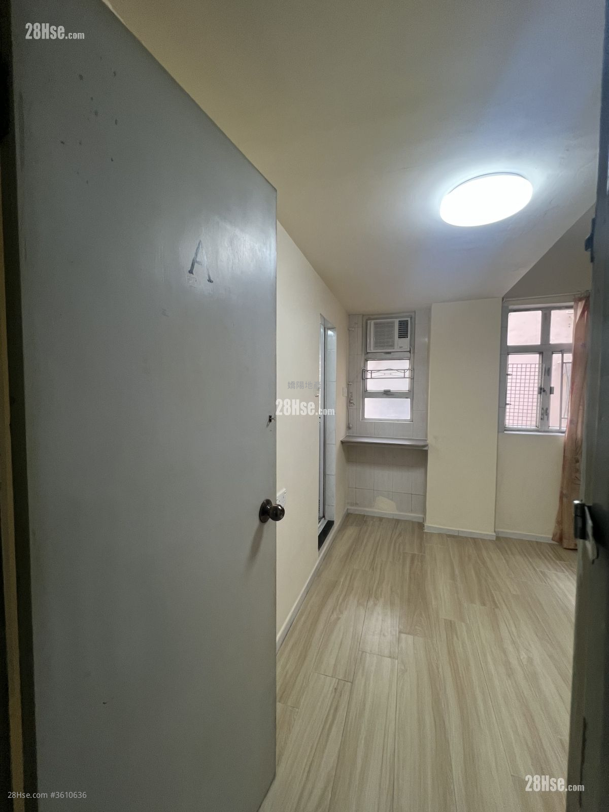 Lai King Building Rental Studio , 1 Bathroom 130 ft² ( 12.1 m² )