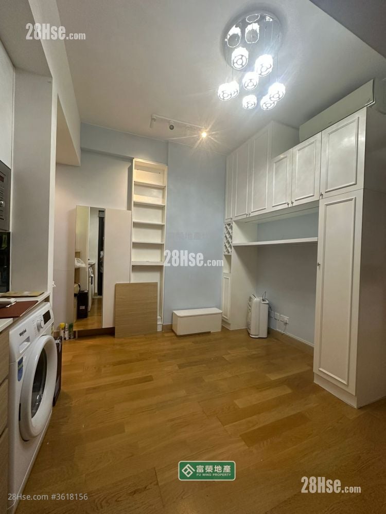 The Amused Rental 1 Bedroom , 1 Bathroom 299 ft² ( 27.8 m² )